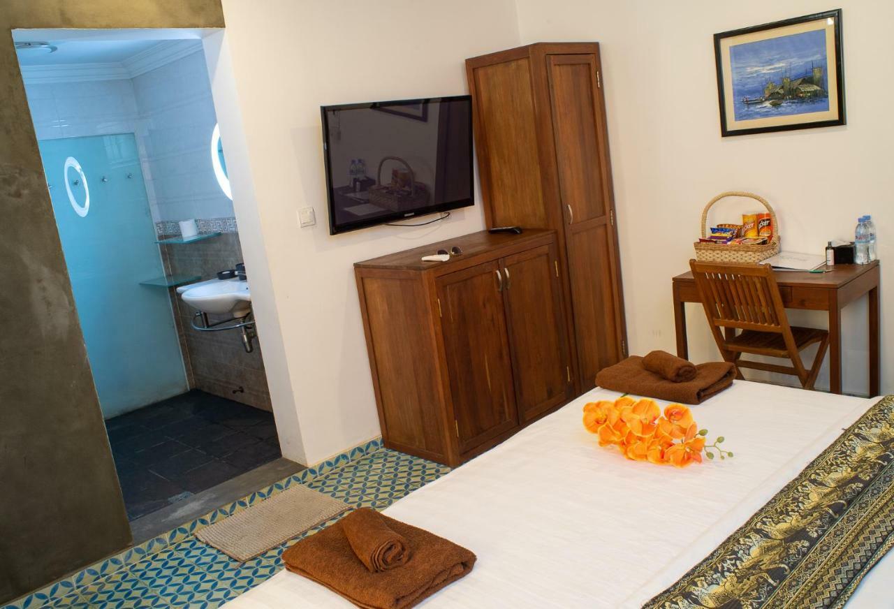วิลลา กรันจ์ Hotel พนมเปญ ภายนอก รูปภาพ