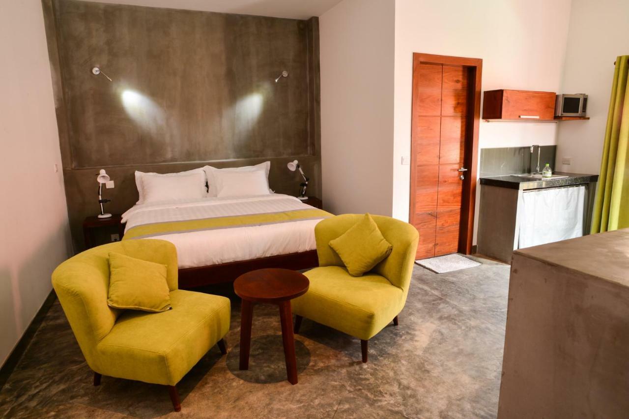 วิลลา กรันจ์ Hotel พนมเปญ ภายนอก รูปภาพ